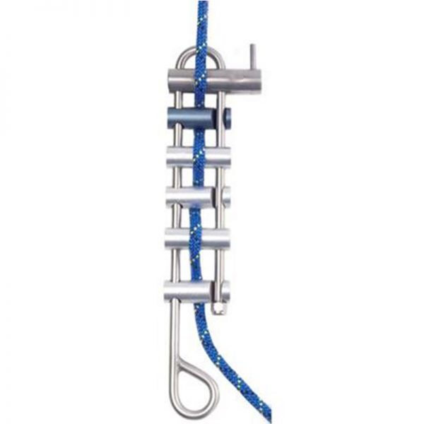 A Rack Frame Straight Eye, 6 Bar Capacity with a blue rope attached to it.