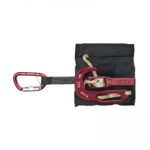 A red LEVR carabiner and a bag with a SYSTEM carabiner.